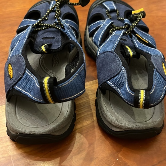 Keen Venice H2 Waterproof Sandals, Women’s 7, Blue - Picture 10 of 11